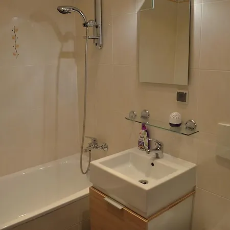 Apartman Irek 1000l Pp